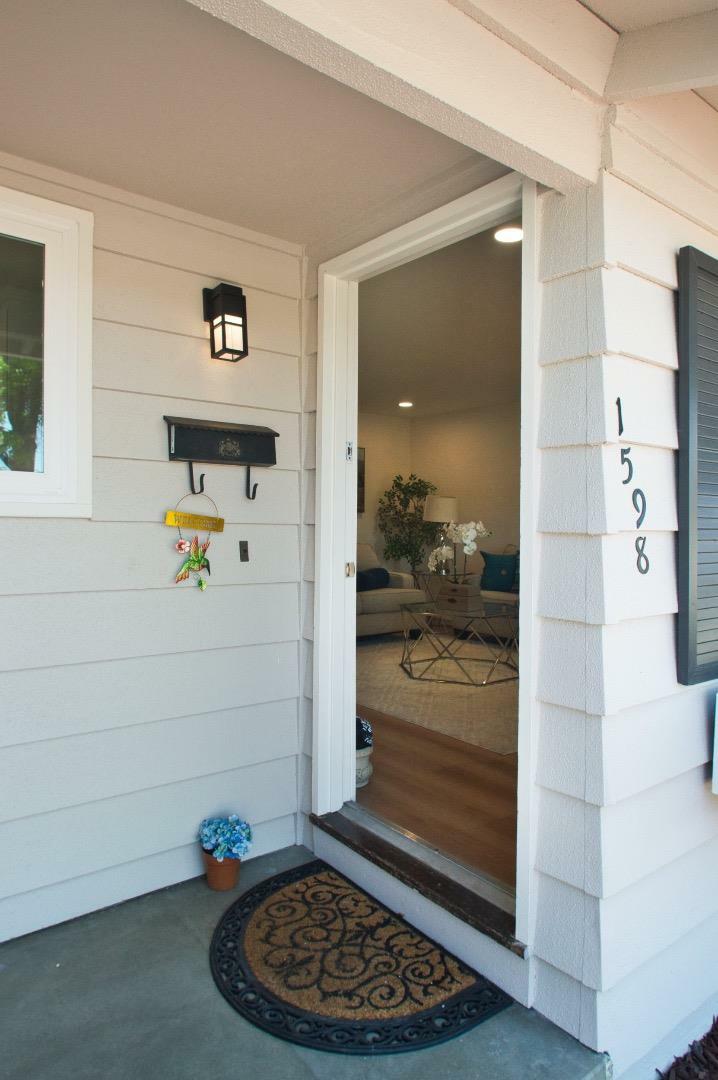 Property Photo:  1598 Hallbrook Drive  CA 95118 