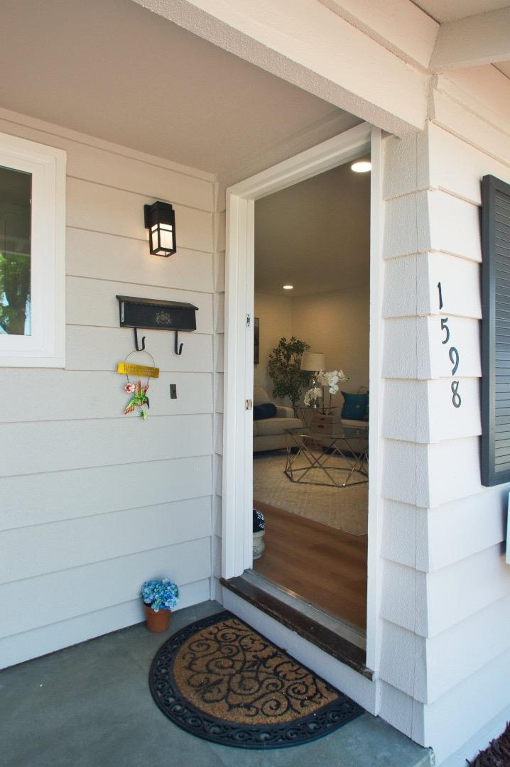 Property Photo:  1598 Hallbrook Drive  CA 95118 