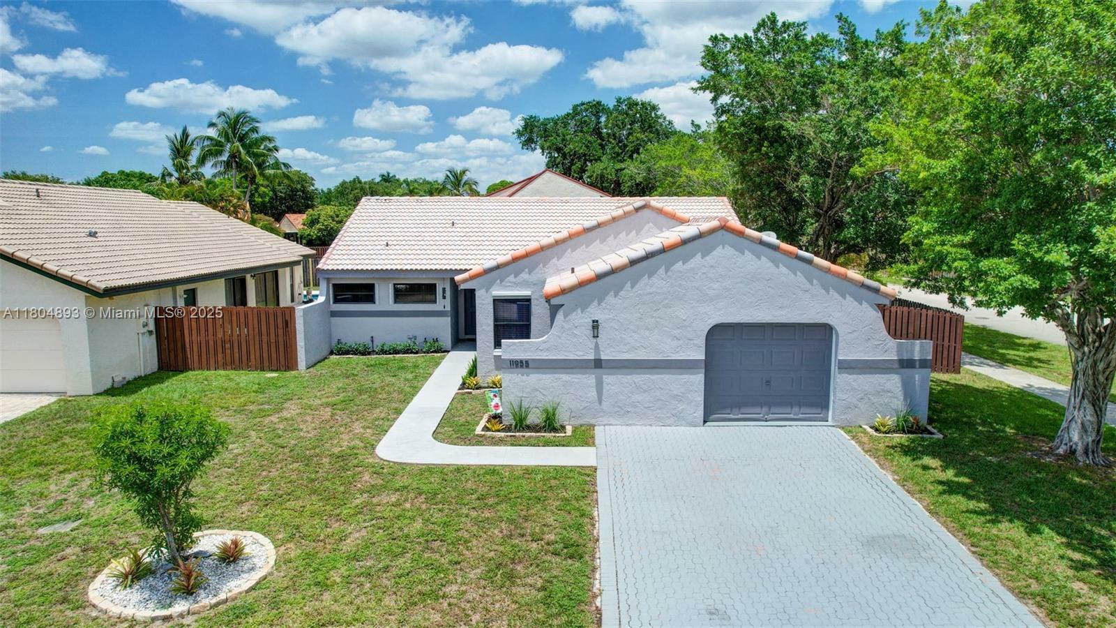 Property Photo: 11955 Brim Way FL 33026