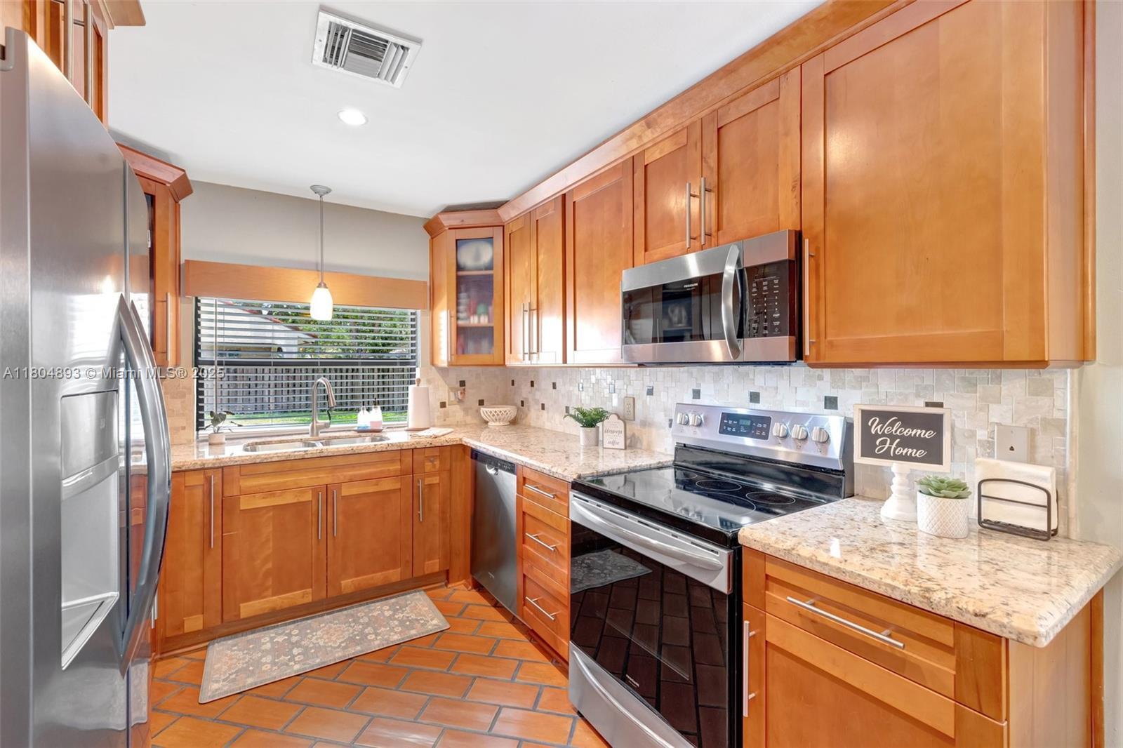 Property Photo: 11955 Brim Way FL 33026