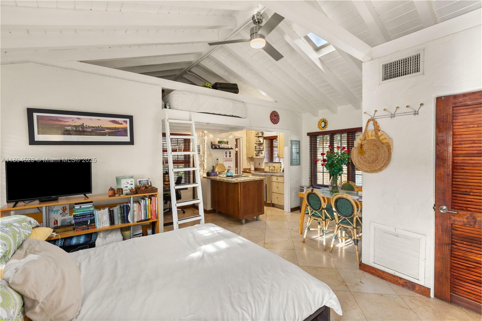 Property Photo: 1301 Milan Ave 3 FL 33134