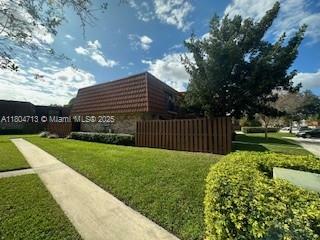 Property Photo: 4081 Forest Hill Dr 4081 FL 33026
