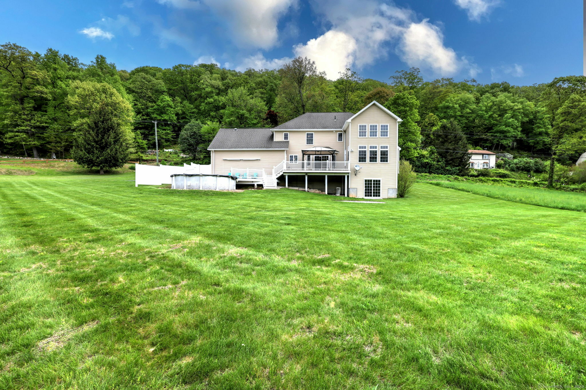 Property Photo:  581 Chestnut Tree Hill Road  CT 06478 