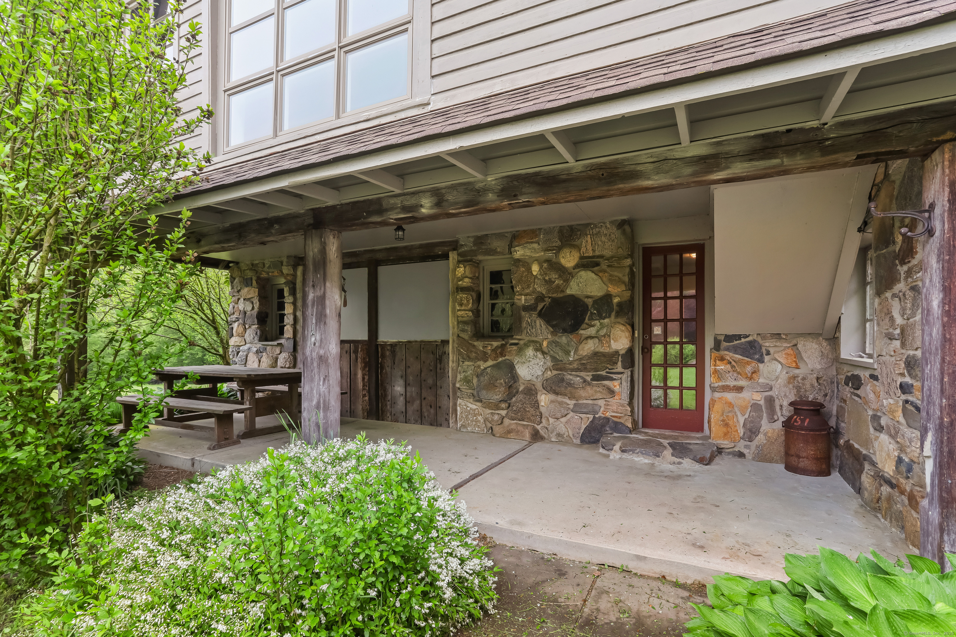 Property Photo:
