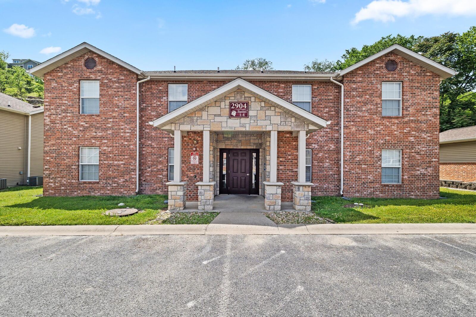 Property Photo:  2904 Vineyards Parkway  MO 65616