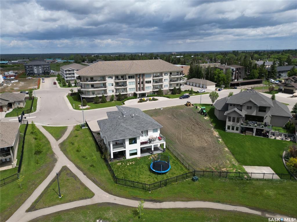Property Photo:  2885 Lakeview Drive  SK S6W 0A4 