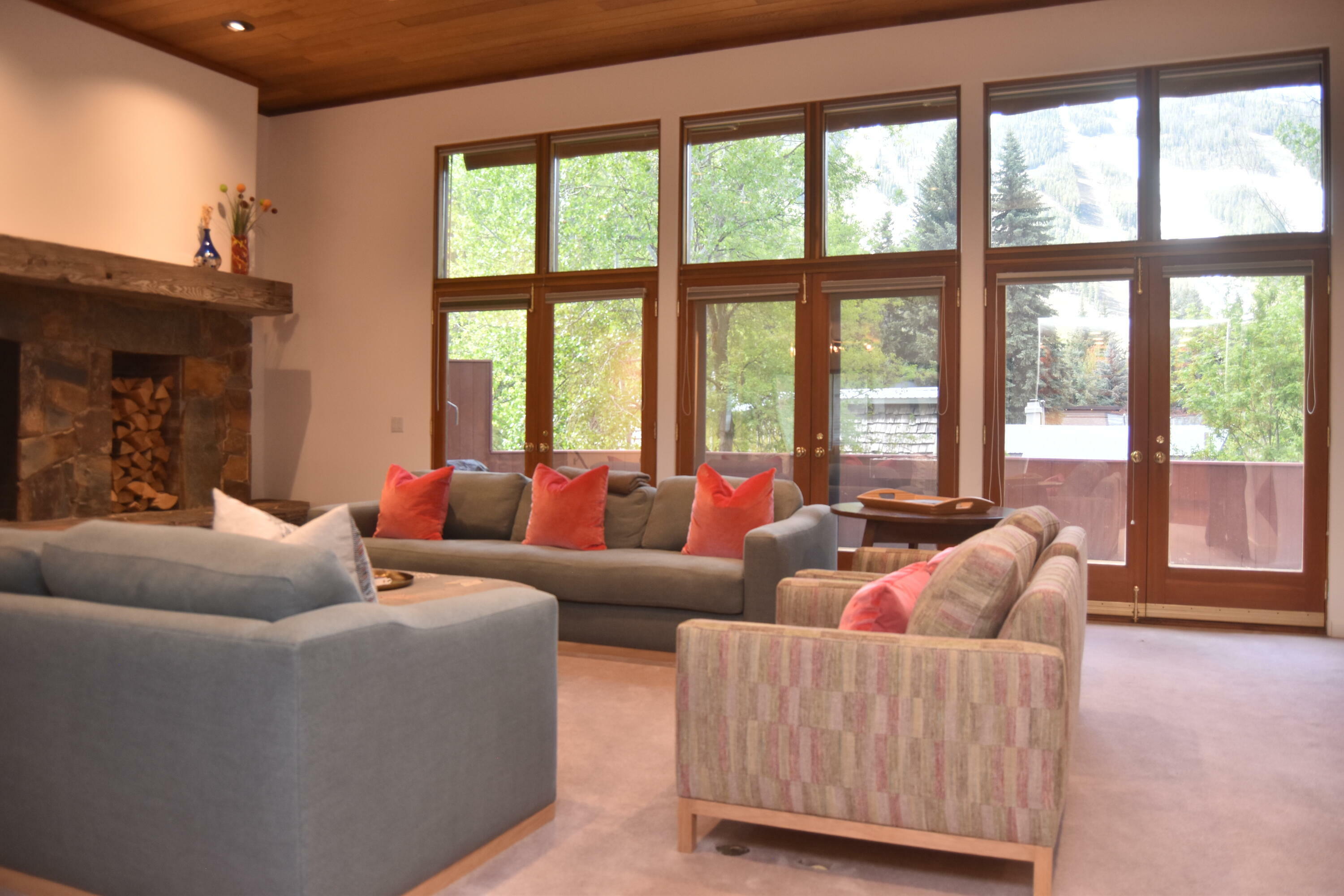 Property Photo: 304 Georginia Rd B ID 83340