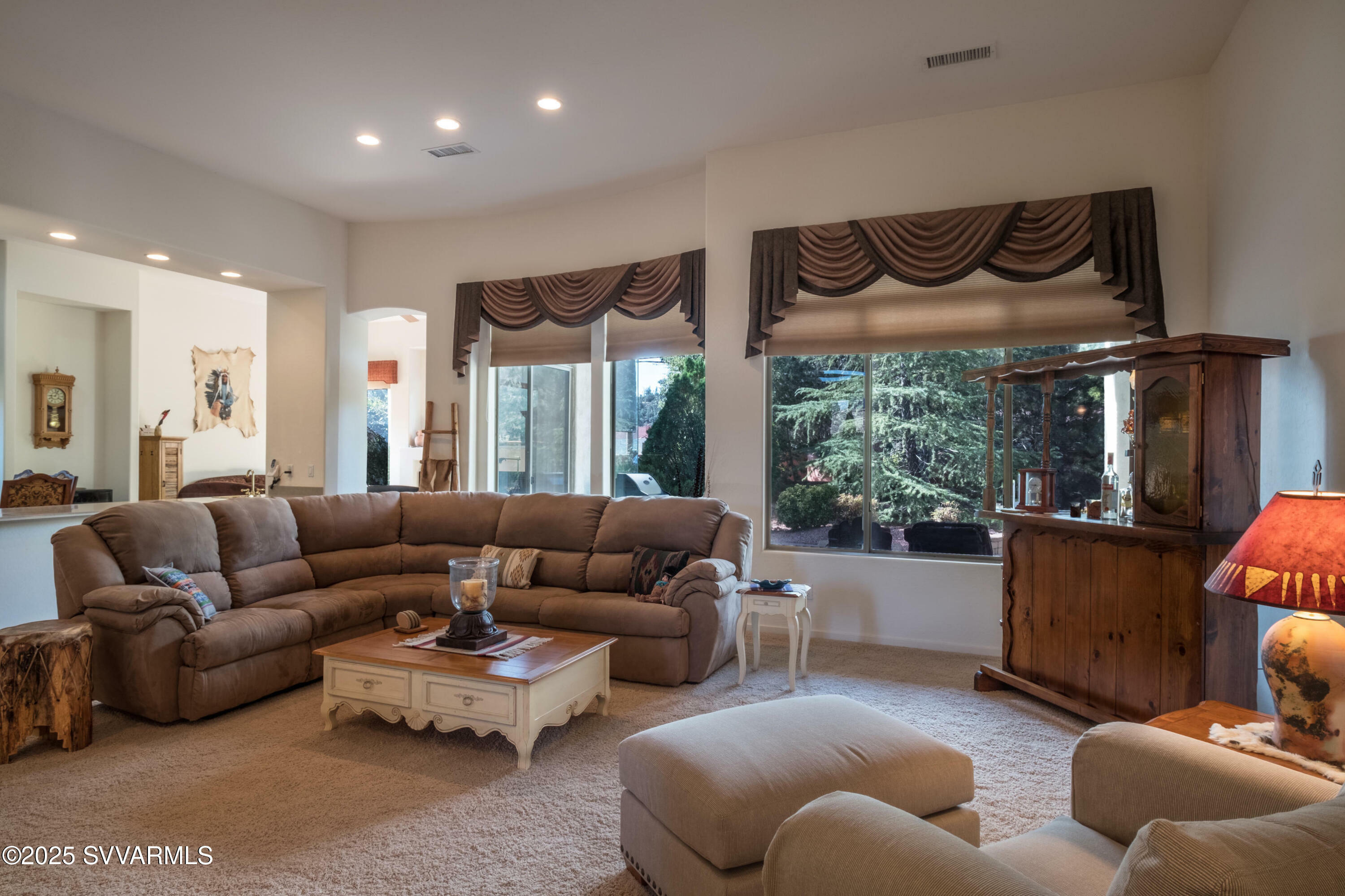 Property Photo: 722 Crown Ridge Rd AZ 86351