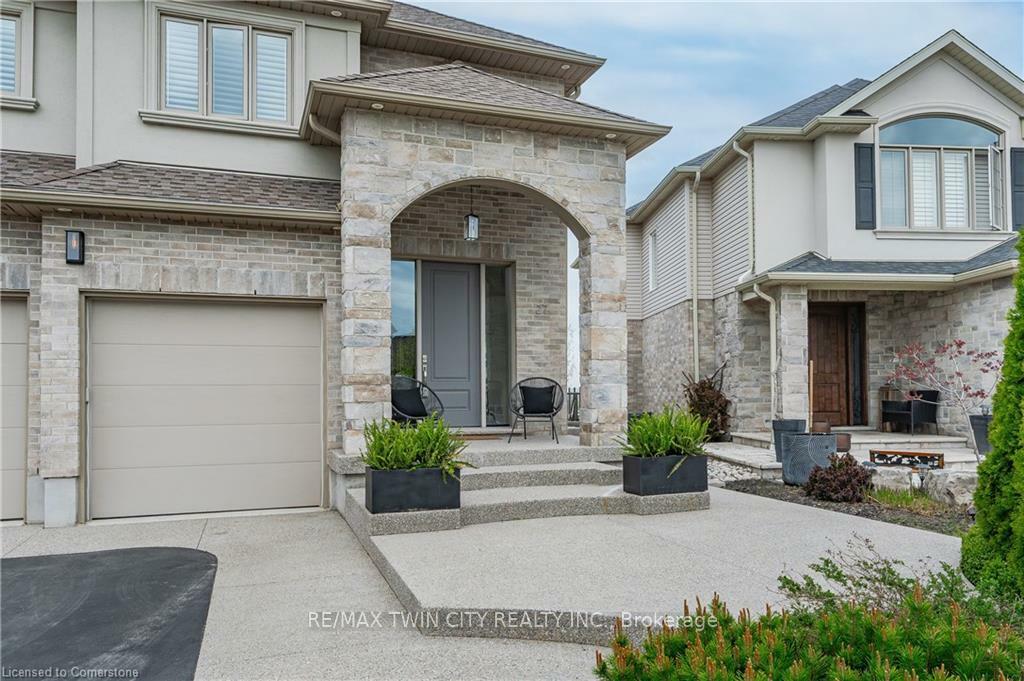 Property Photo: 27 McWilliams Court ON N1P 0A9