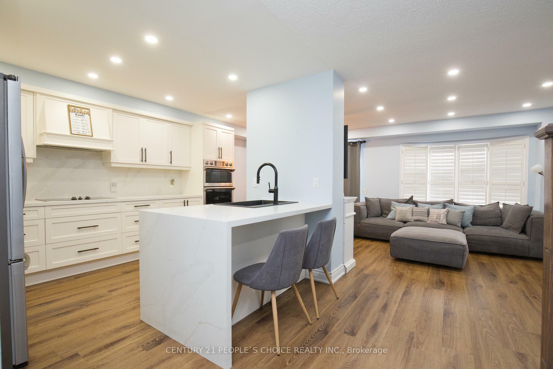 Property Photo: 15D View Green Crescent ON M9W 7C9