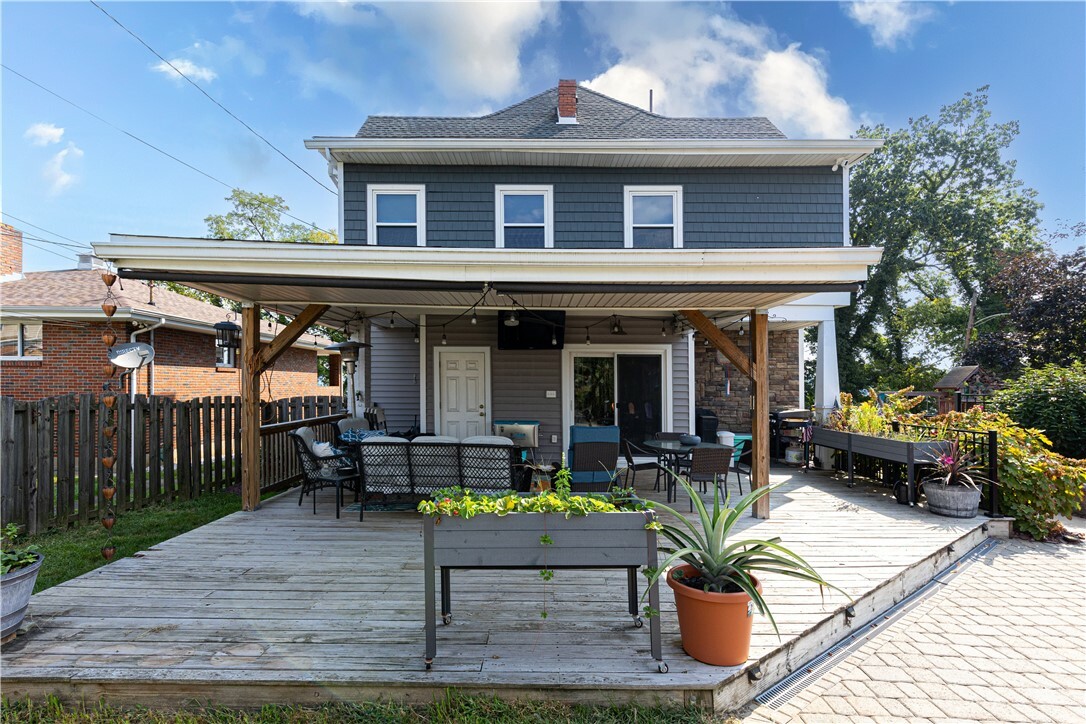 Property Photo: 918 Arlington PA 15133