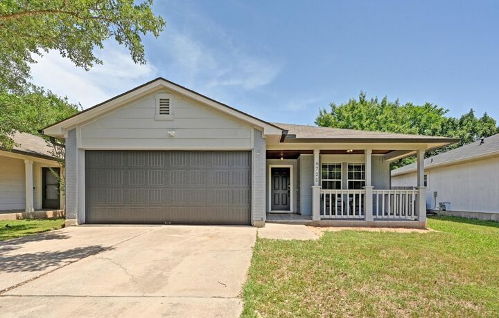 Property Photo: 6725 Broad Brook Drive TX 78747