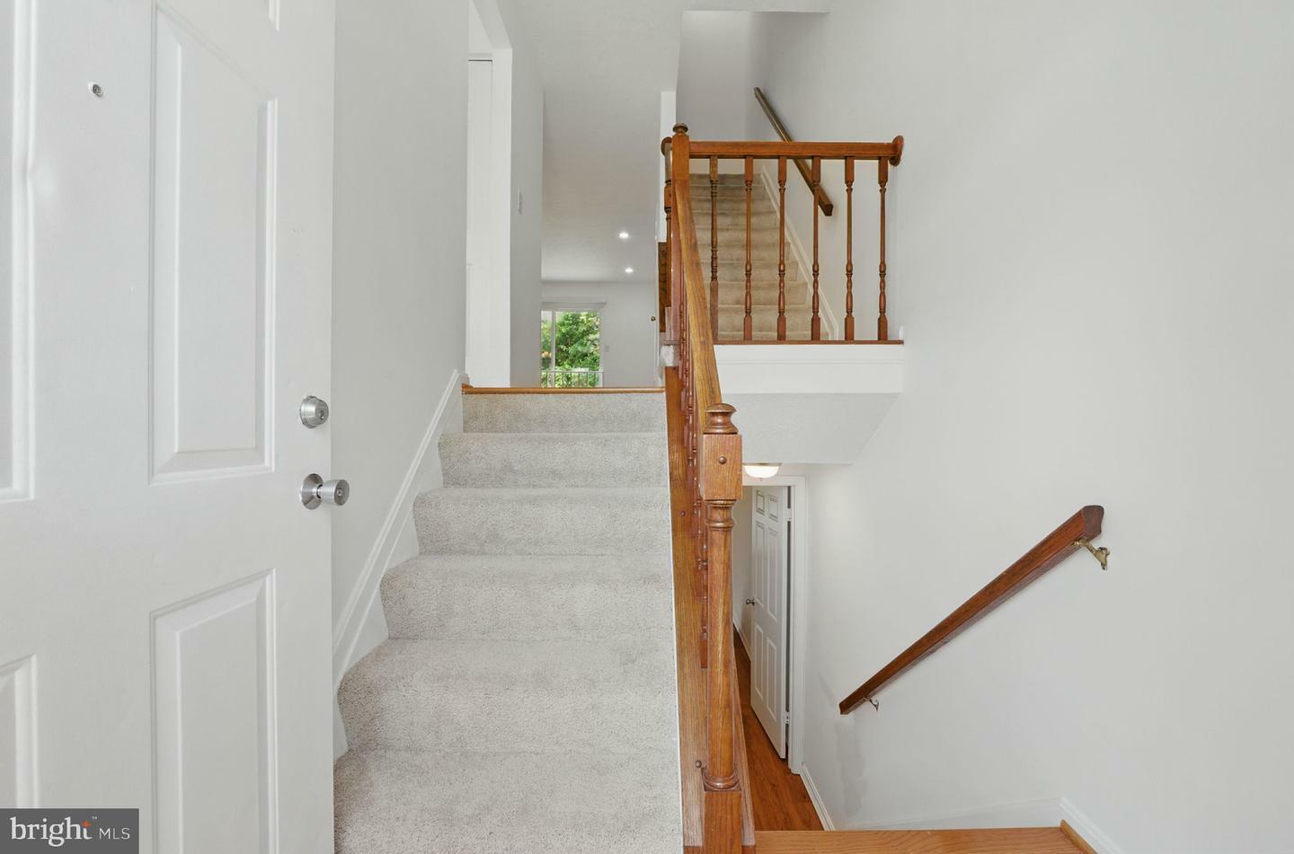 Property Photo: 1252 Knoll Mist Lane MD 20879