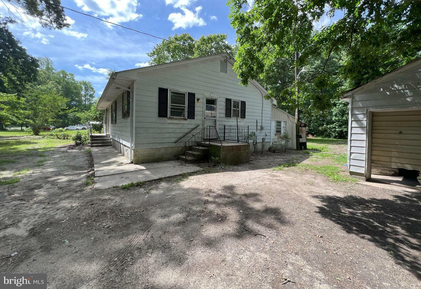 Property Photo: 14228 Oakley Road DE 19941