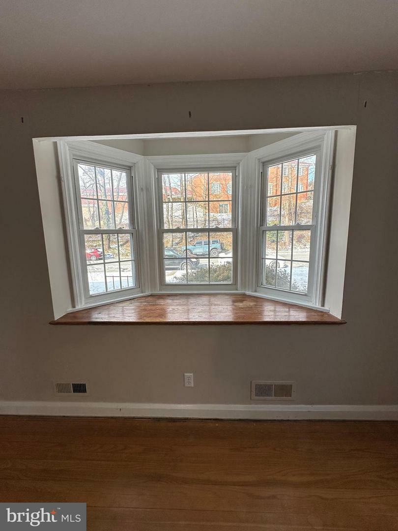 Property Photo: 409 Whitfield Road MD 21228
