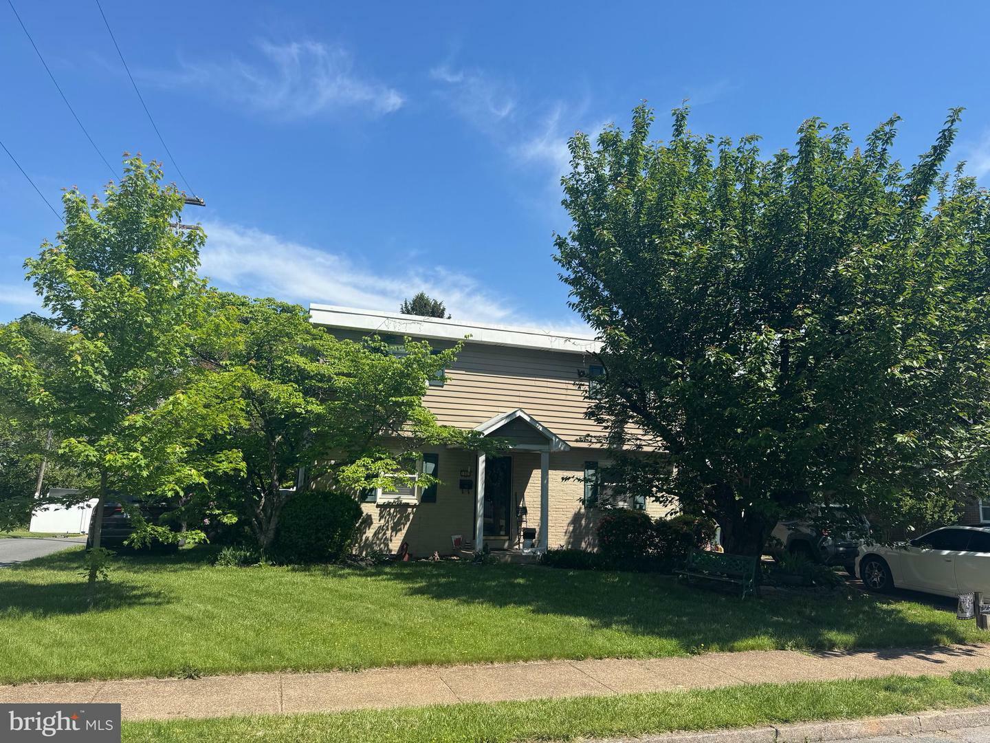 Property Photo: 1003 Apple Drive PA 17055