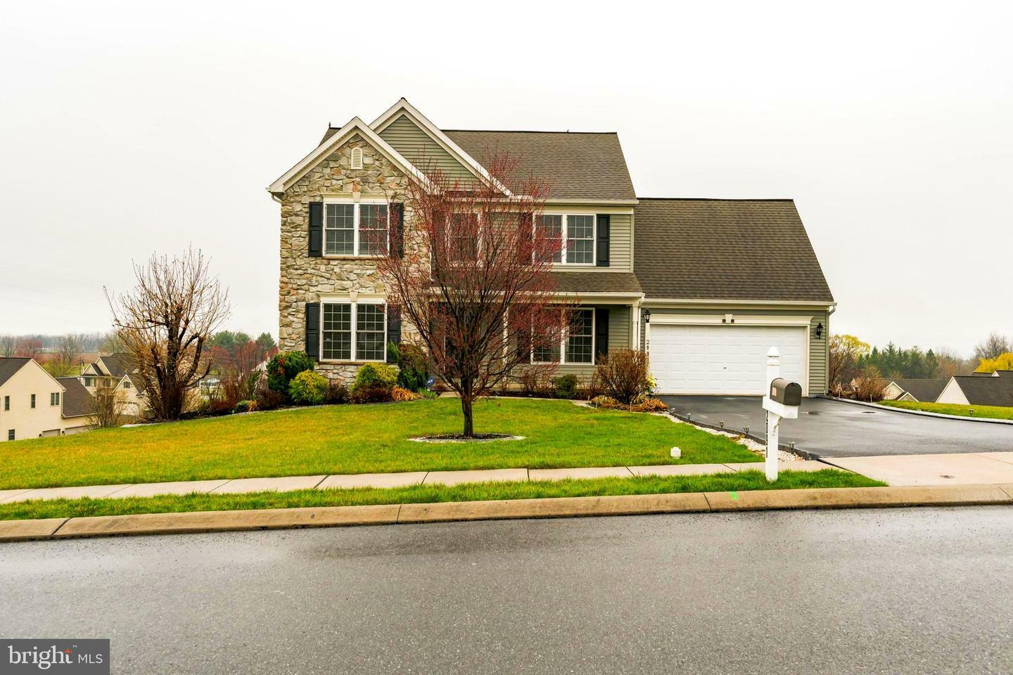 Property Photo: 2091 Mallard Lane PA 17046