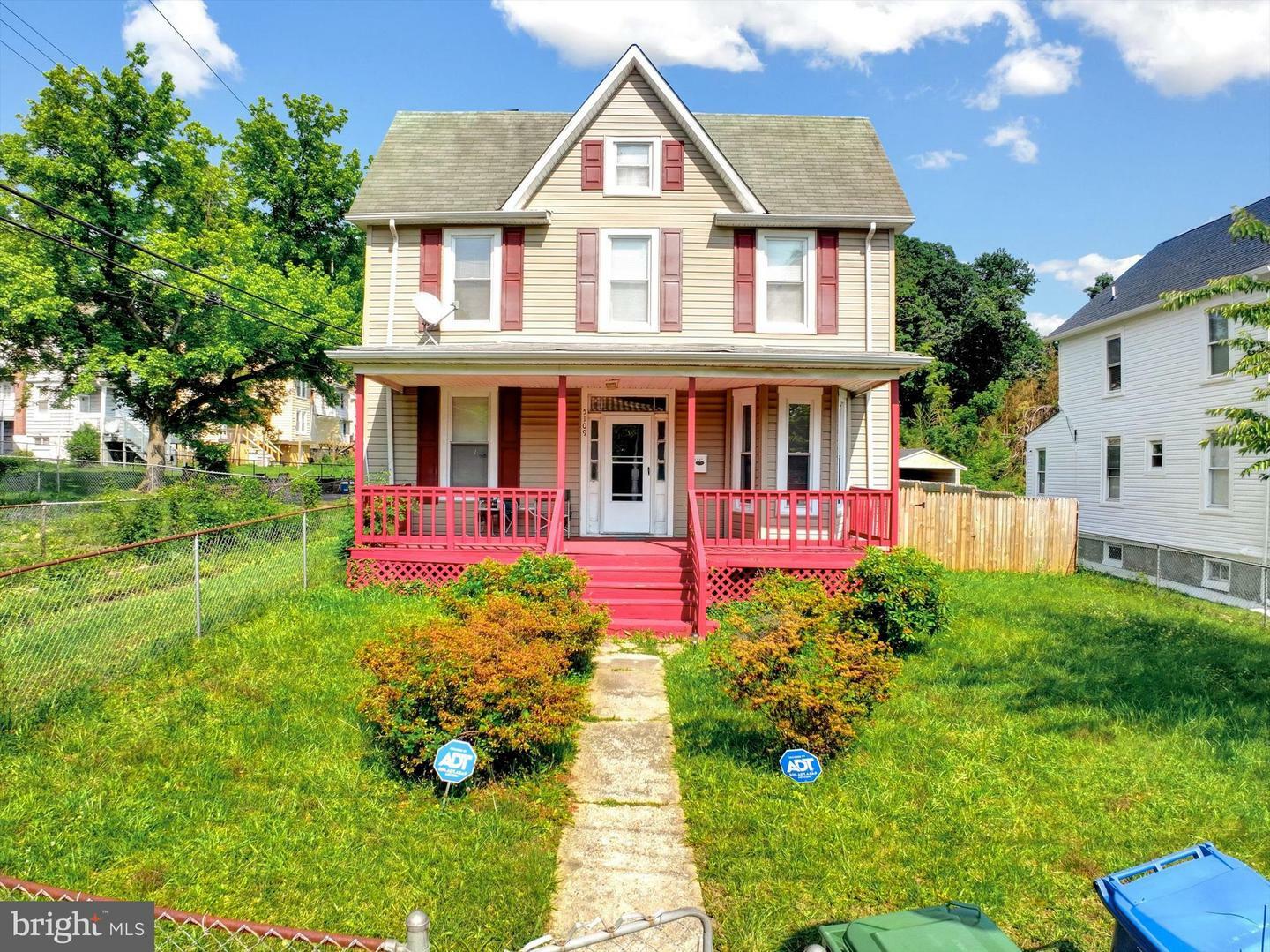 Property Photo: 5109 Ivanhoe Avenue MD 21212