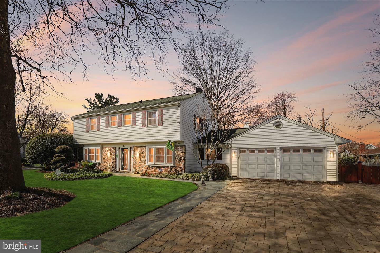Property Photo: 4212 Majestic Lane VA 22033