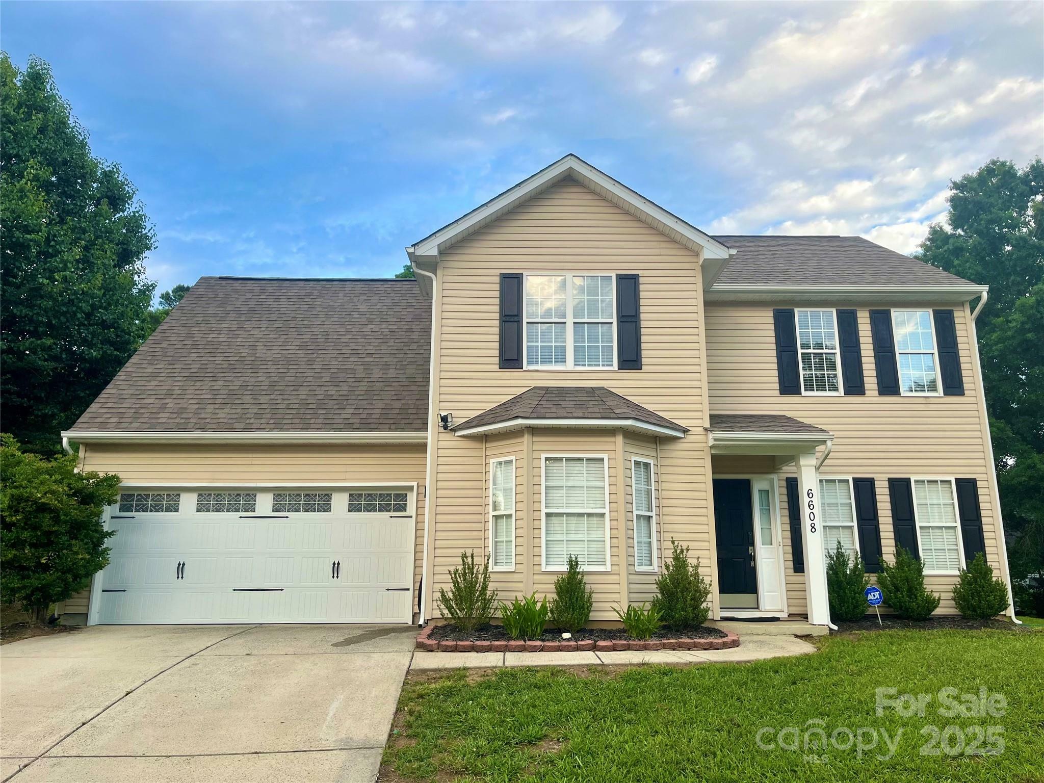 6608 Pattonsburg Drive  Charlotte NC 28213 photo