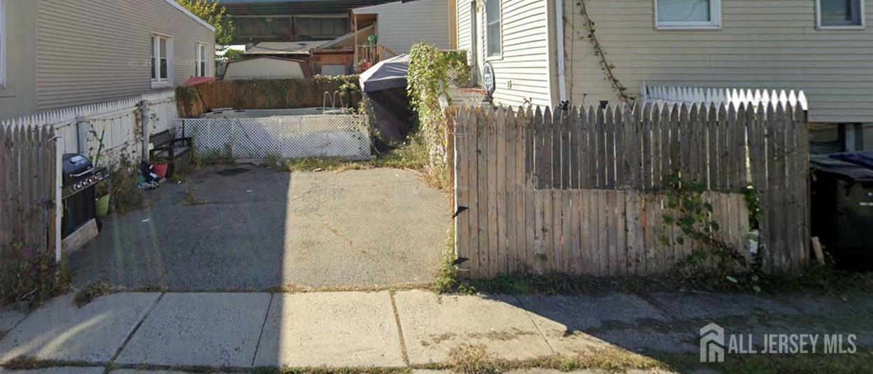 Property Photo: 852 Kreil Street NJ 08861