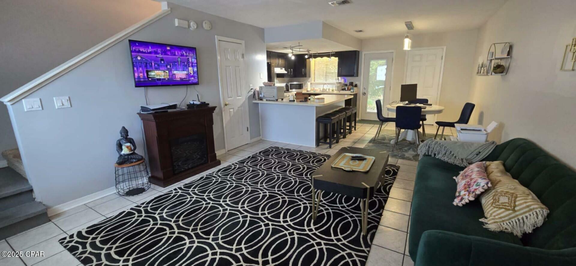 Property Photo: 6523 Harbour Boulevard FL 32407
