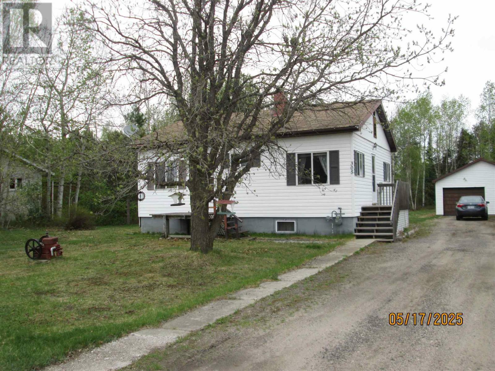 305 Pine Street  Ignace ON P0T 1T0 photo