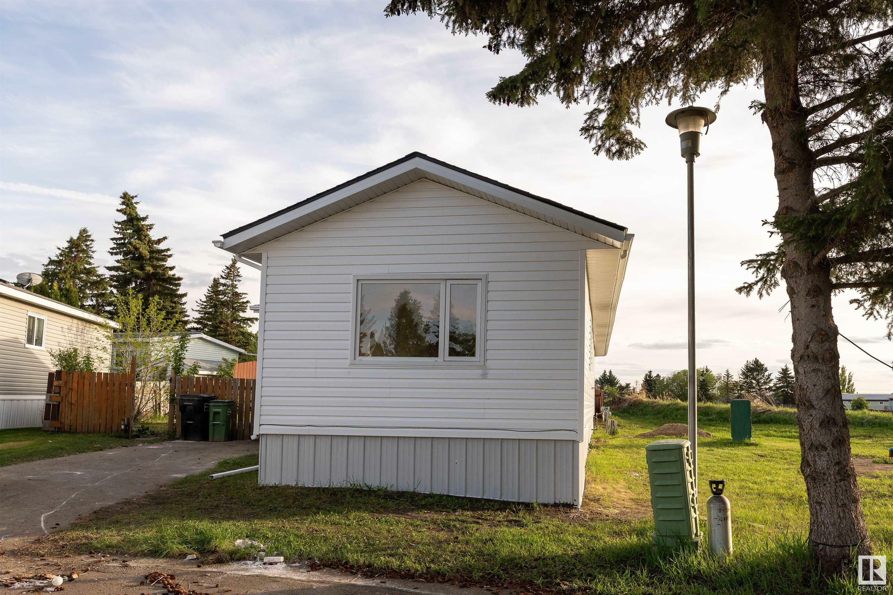 Property Photo: 355 Evergreen Park NW AB T5Y 4M2