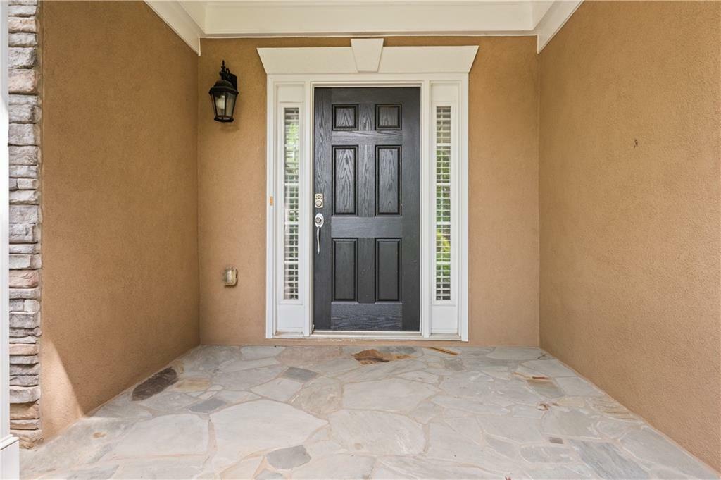 Property Photo: 2595 Glaramara Terrace GA 30041