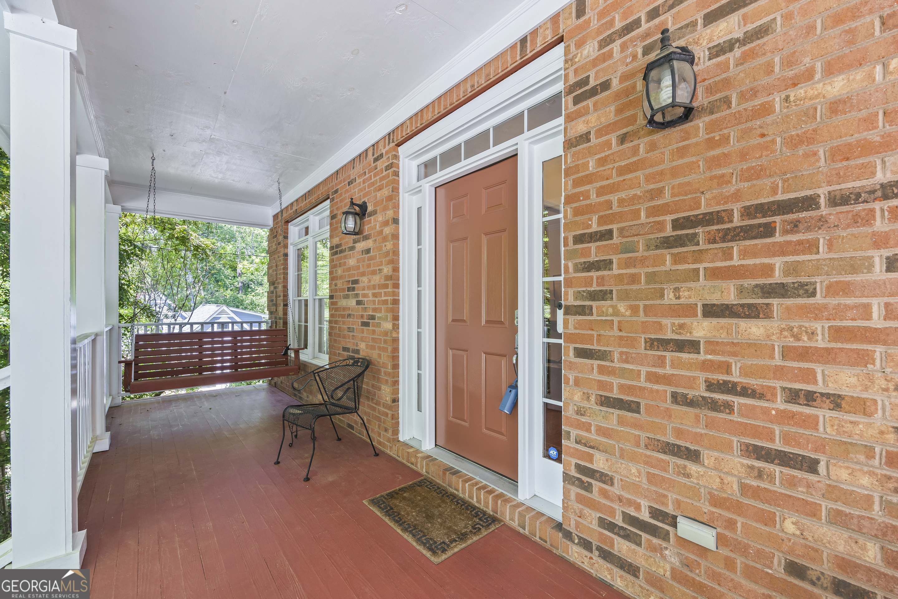Property Photo: 127 Chestnut Lane GA 30606