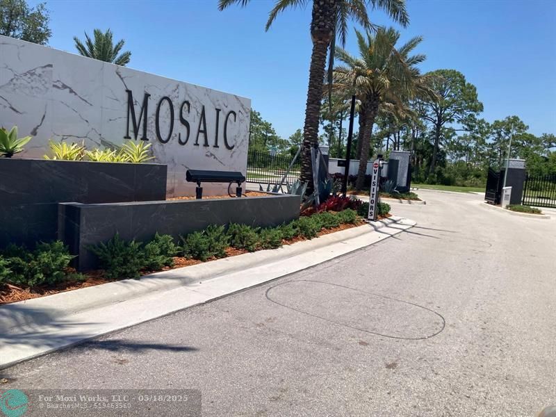 2737 SE Ashfield Dr  Port St Lucie FL 34984 photo
