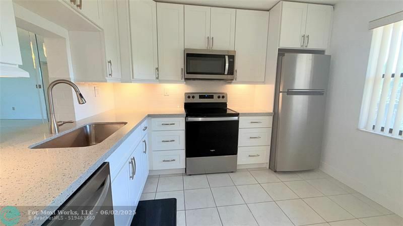 Property Photo: 2900 NW 42nd Ave A401 FL 33066