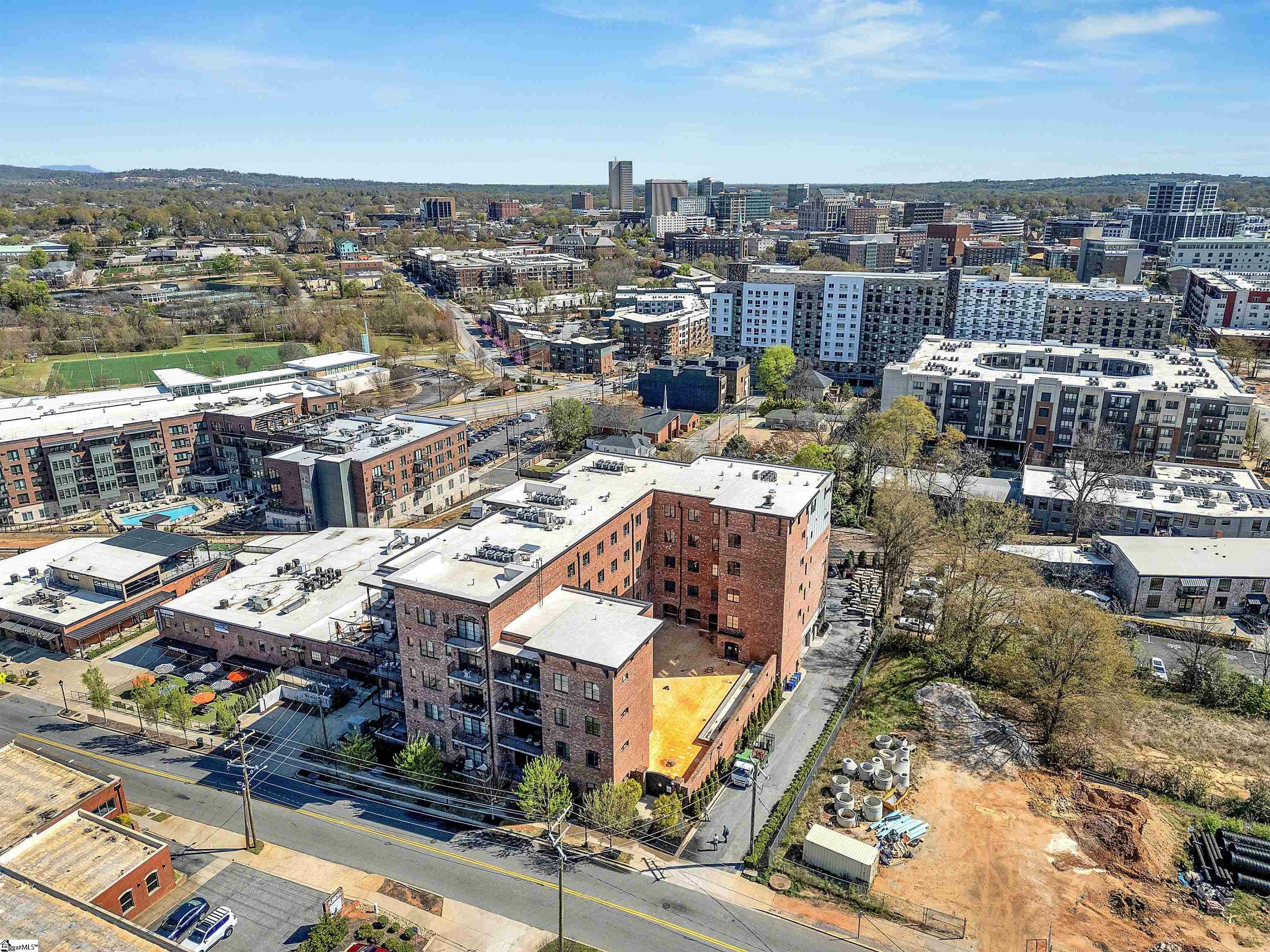 Property Photo: 110 N Markley Street Unit 102 SC 29601