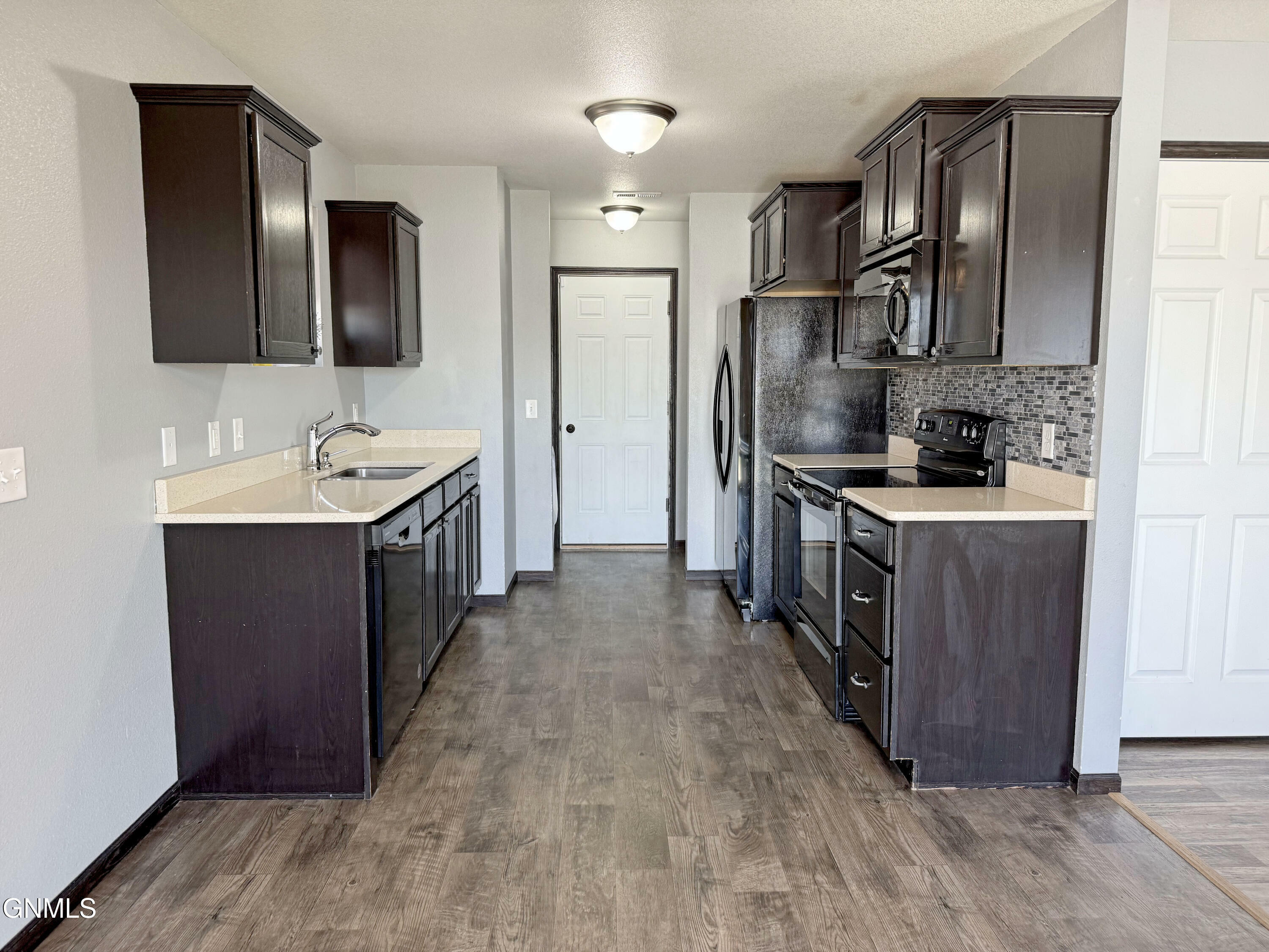 Property Photo: 2860 Finley Street ND 58504