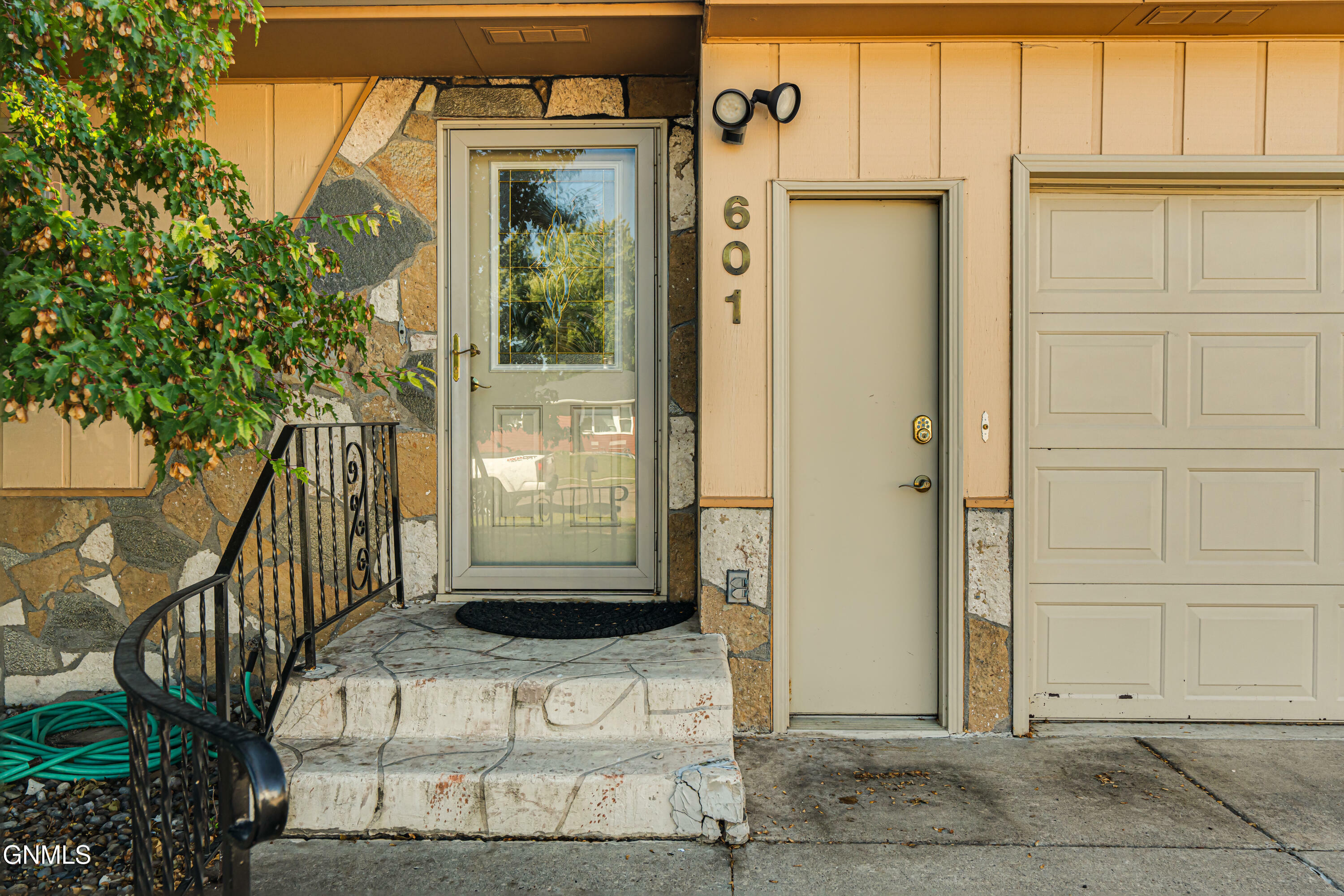 Property Photo: 601 Interstate Avenue ND 58503