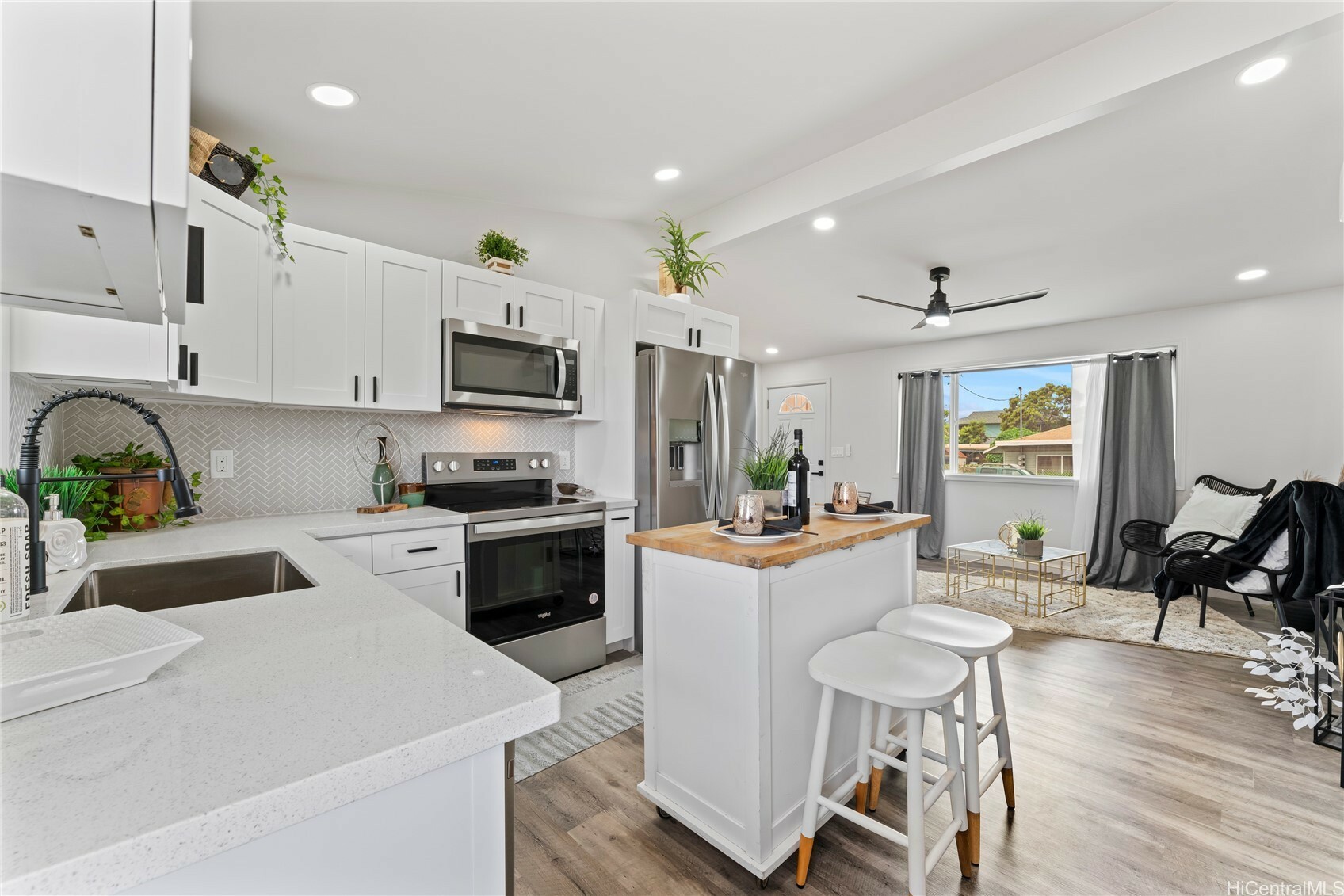 87-888 Waapuhi Street  Waianae HI 96792 photo