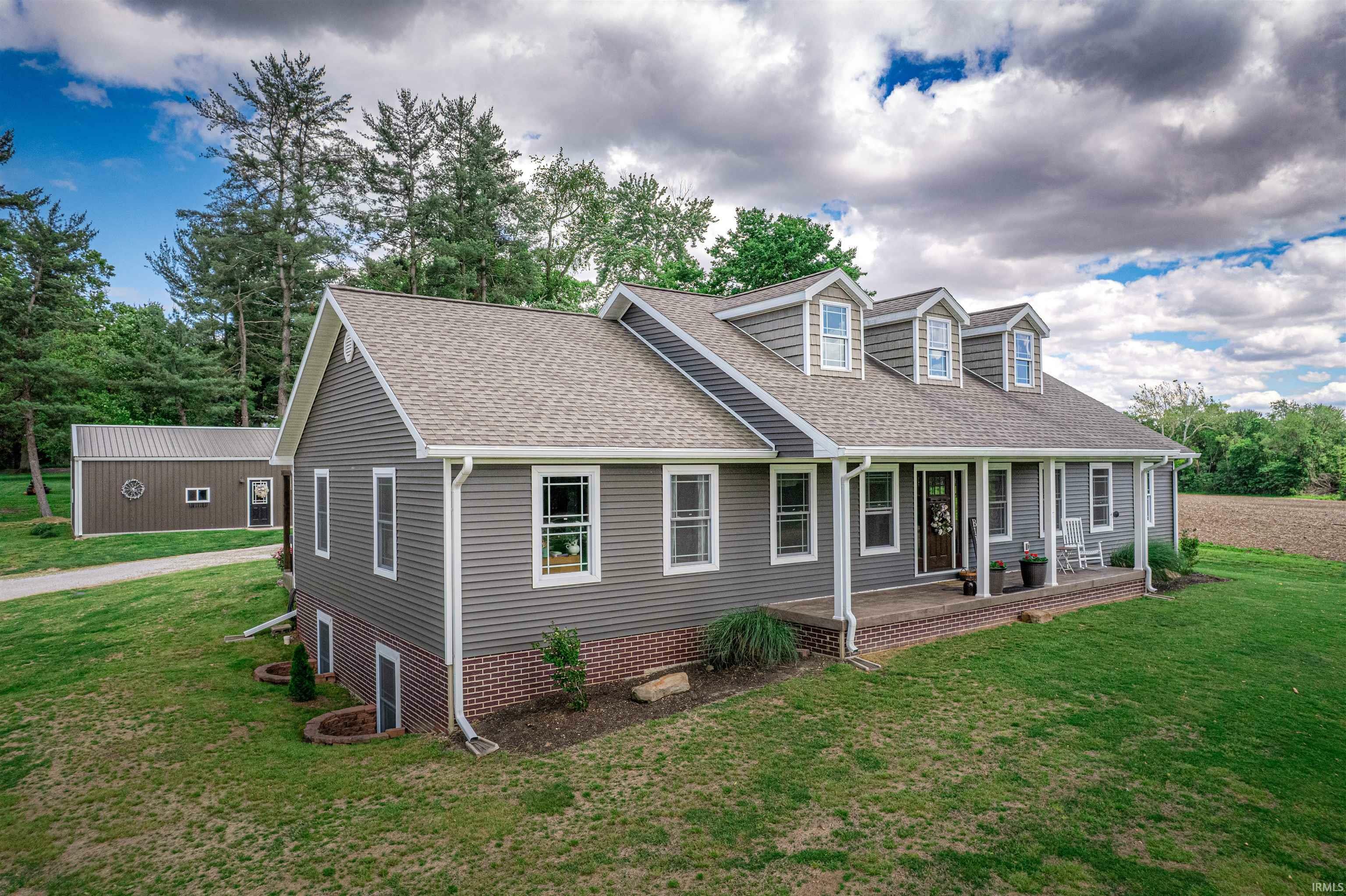 Property Photo: 1036 N Main Street IN 47670
