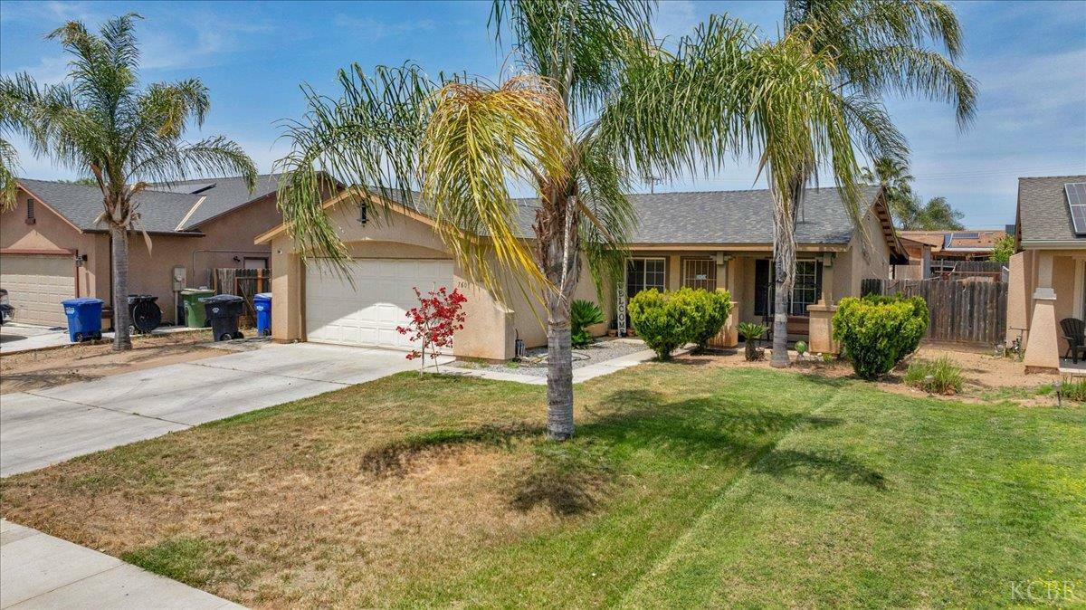 Property Photo: 1601 El Paso CA 93618