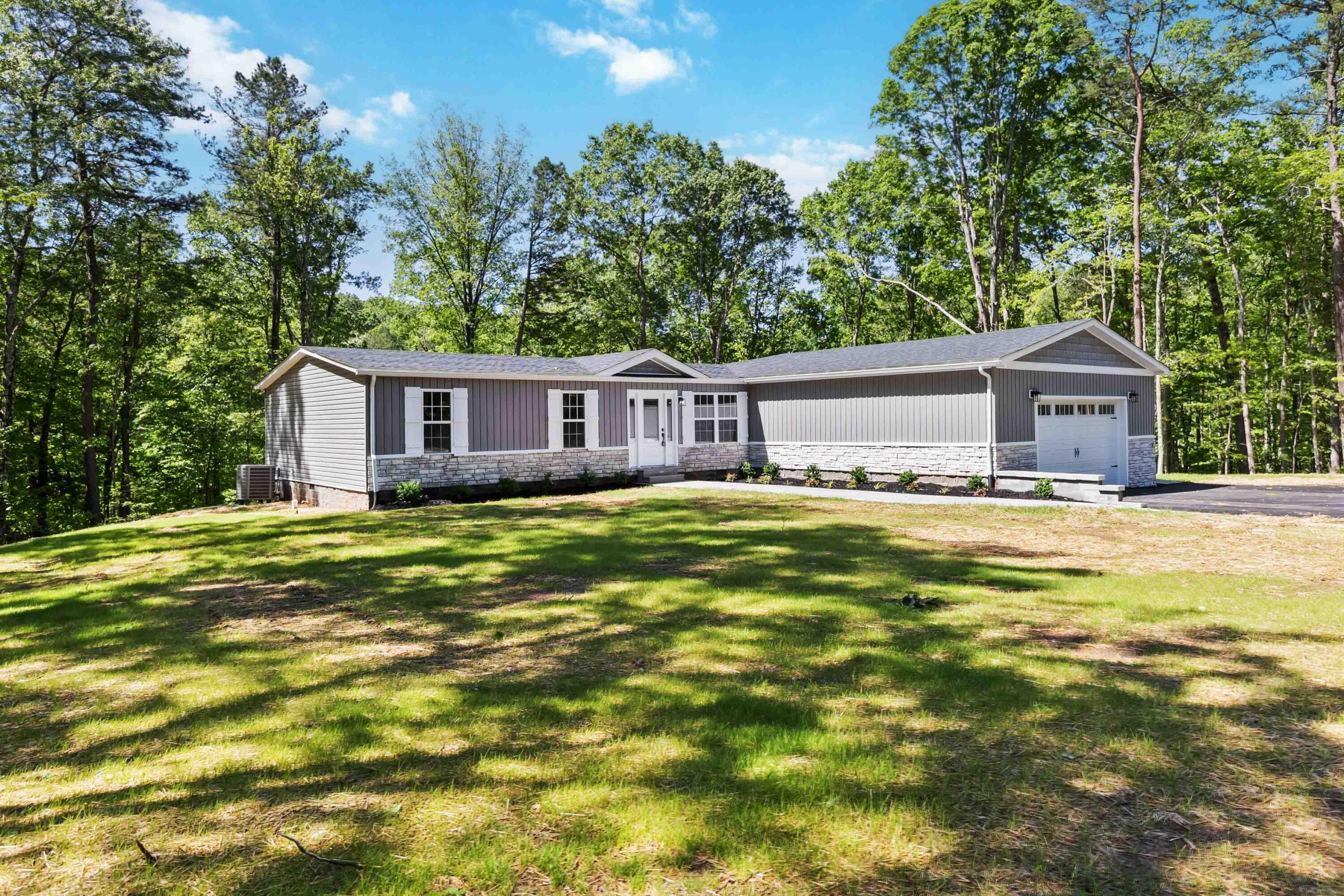 Property Photo: 6129 Somerset Road KY 40741