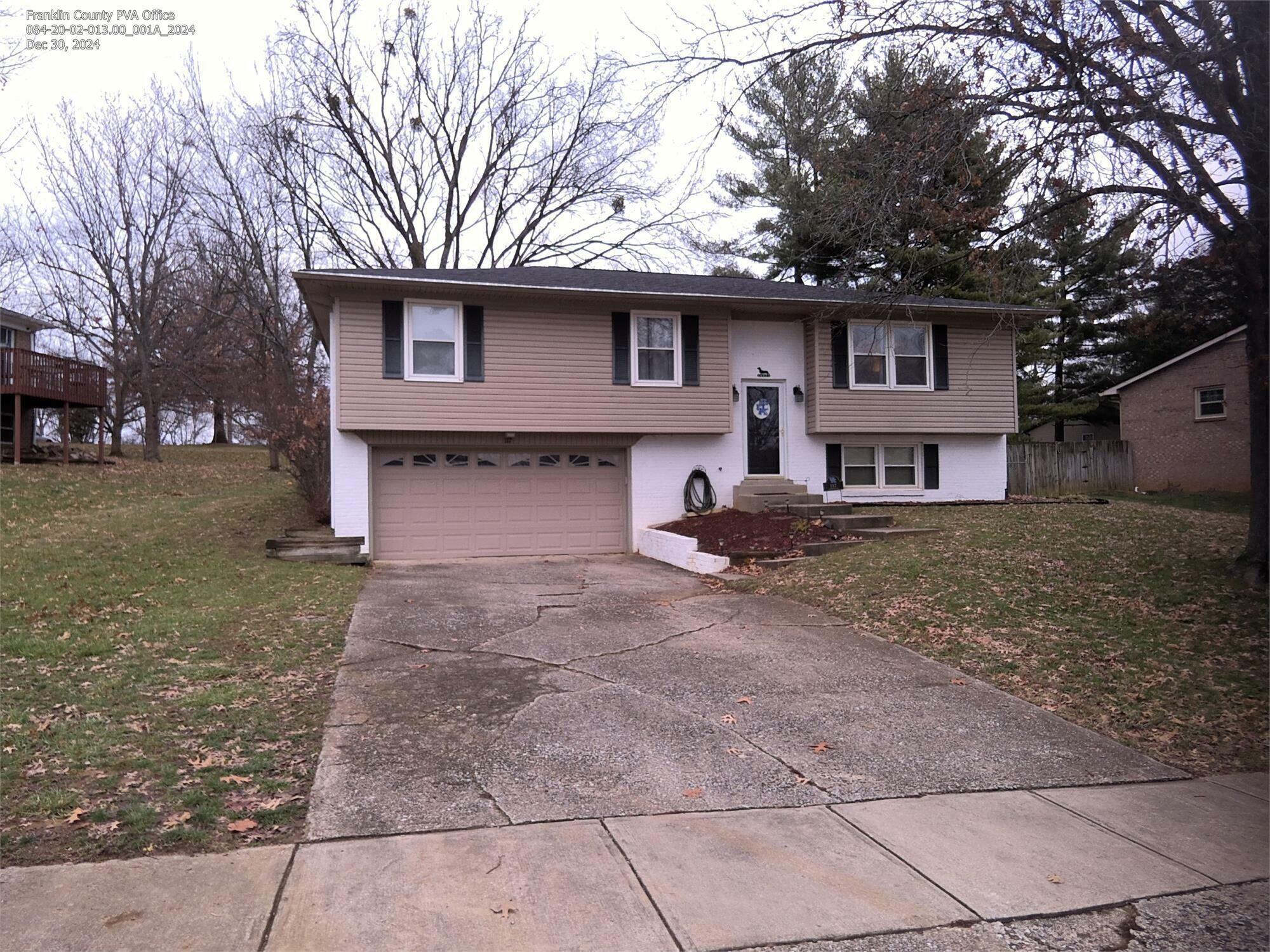 Property Photo: 117 Oakmont Lane KY 40601