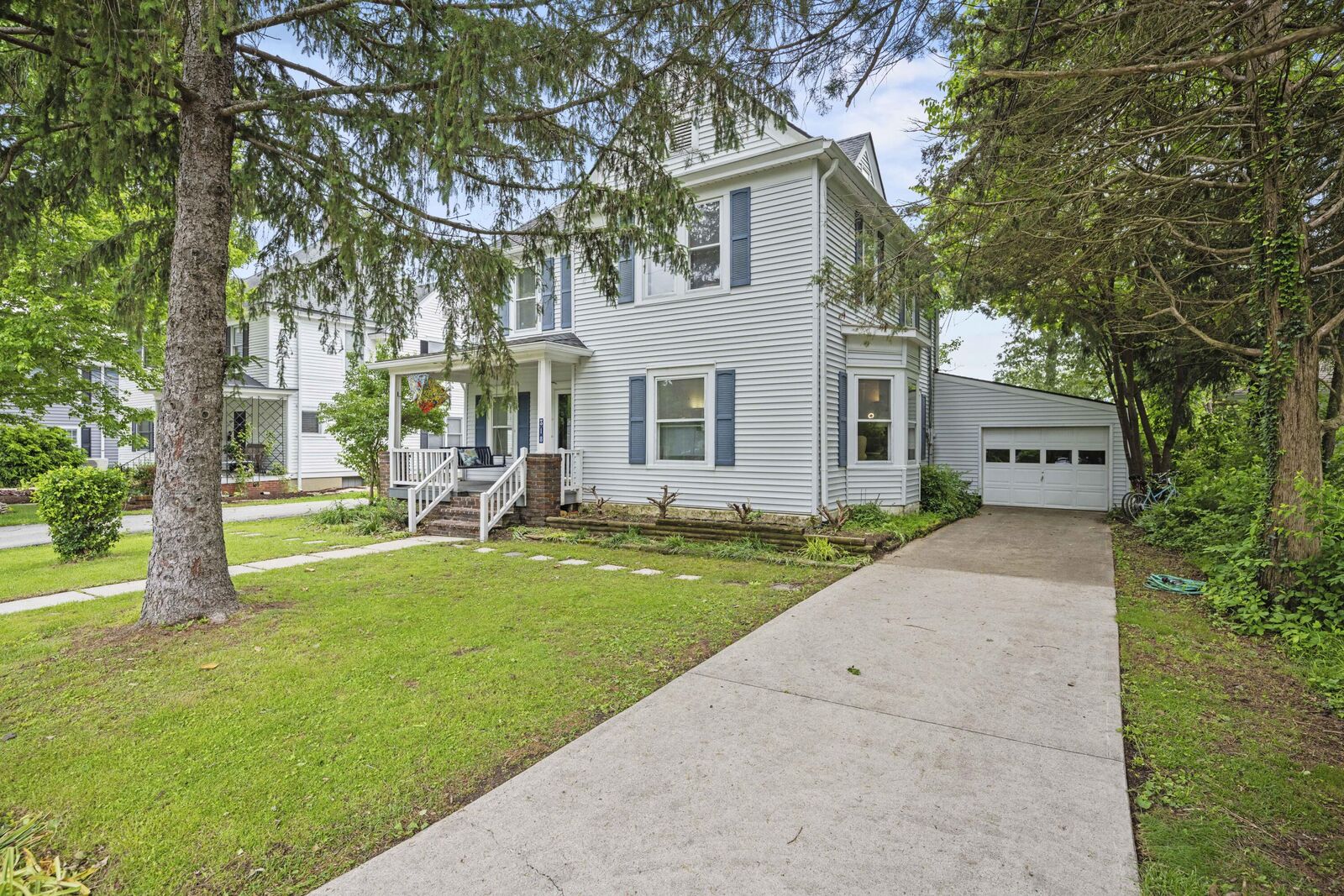 Property Photo:  318 Jackson Street  KY 40403 