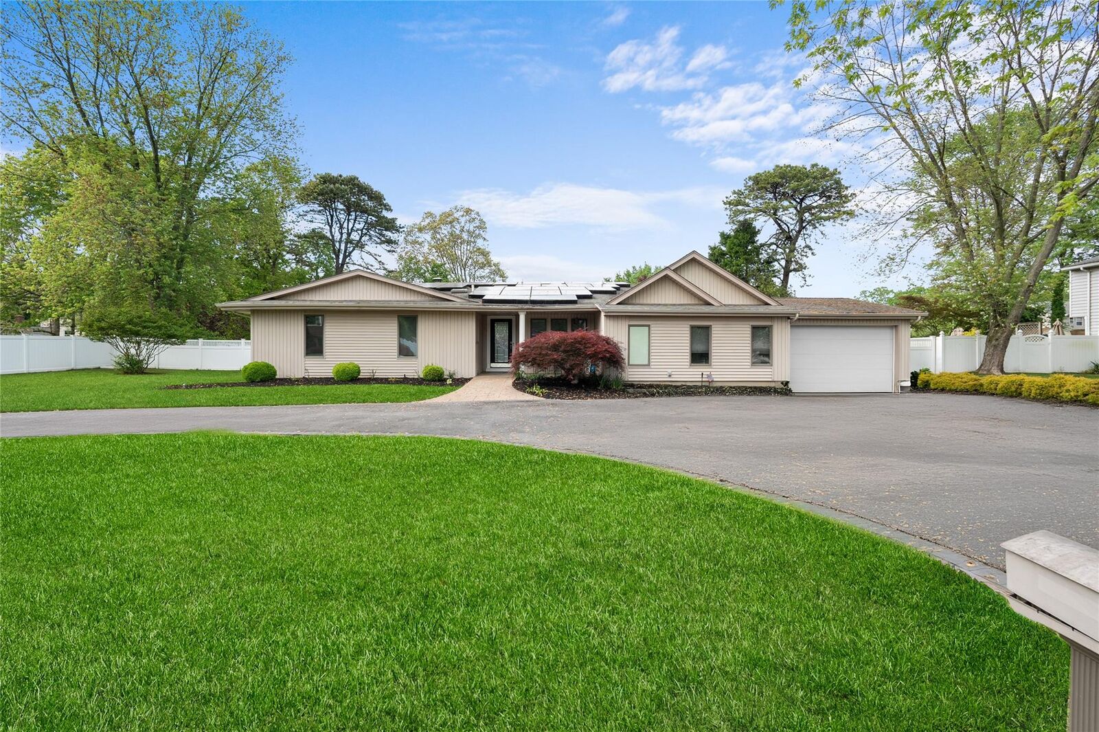 Property Photo:  5 Morris Street  NY 11776 