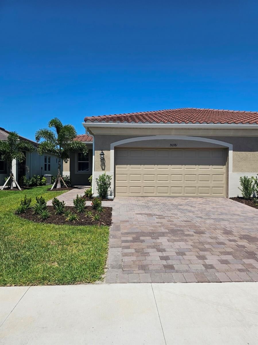 Property Photo: 20381 Symphony Place FL 34293