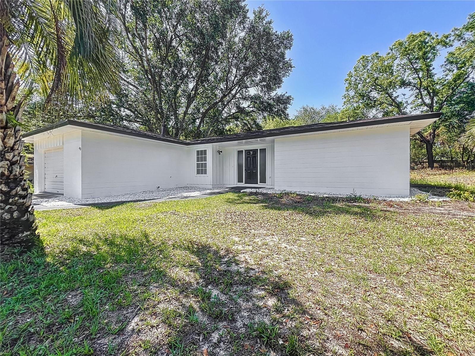 Property Photo:  43 Lake Court Loop  FL 34472 
