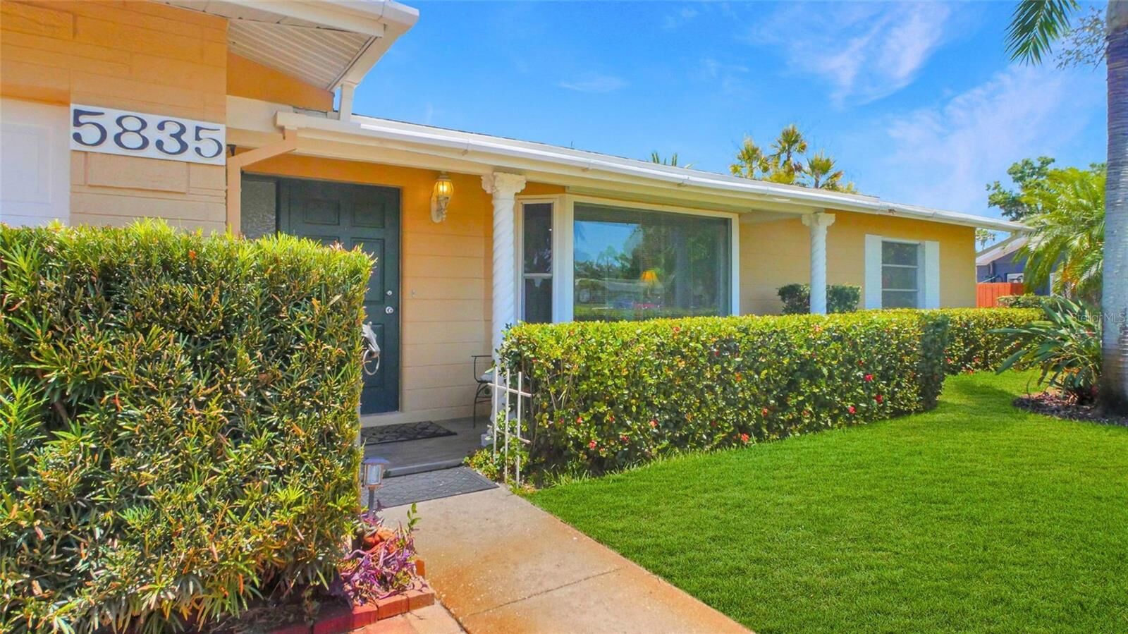 Property Photo:  5835 29th Avenue N  FL 33710 