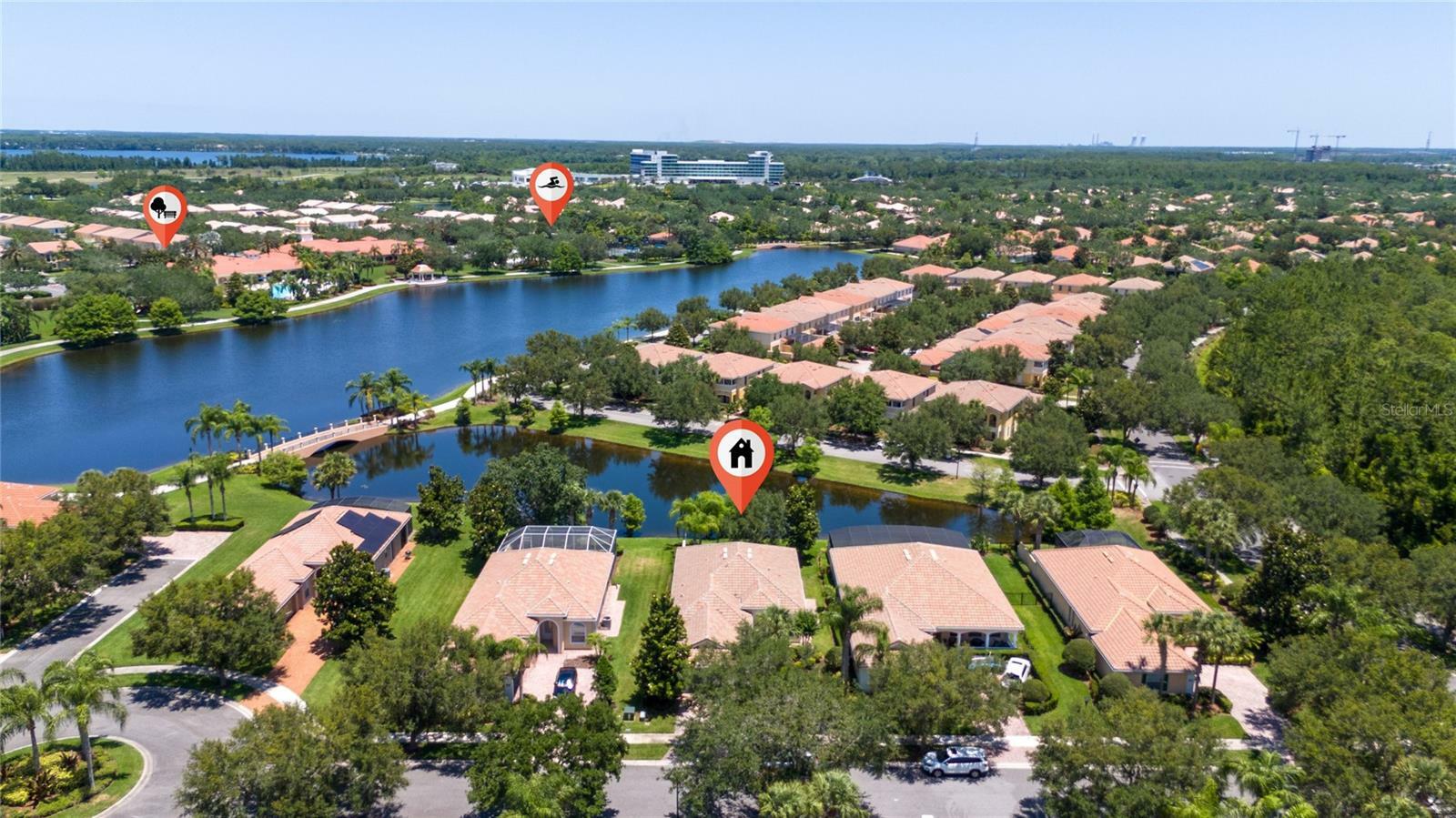 Property Photo: 12185 Obelia Lane FL 32827