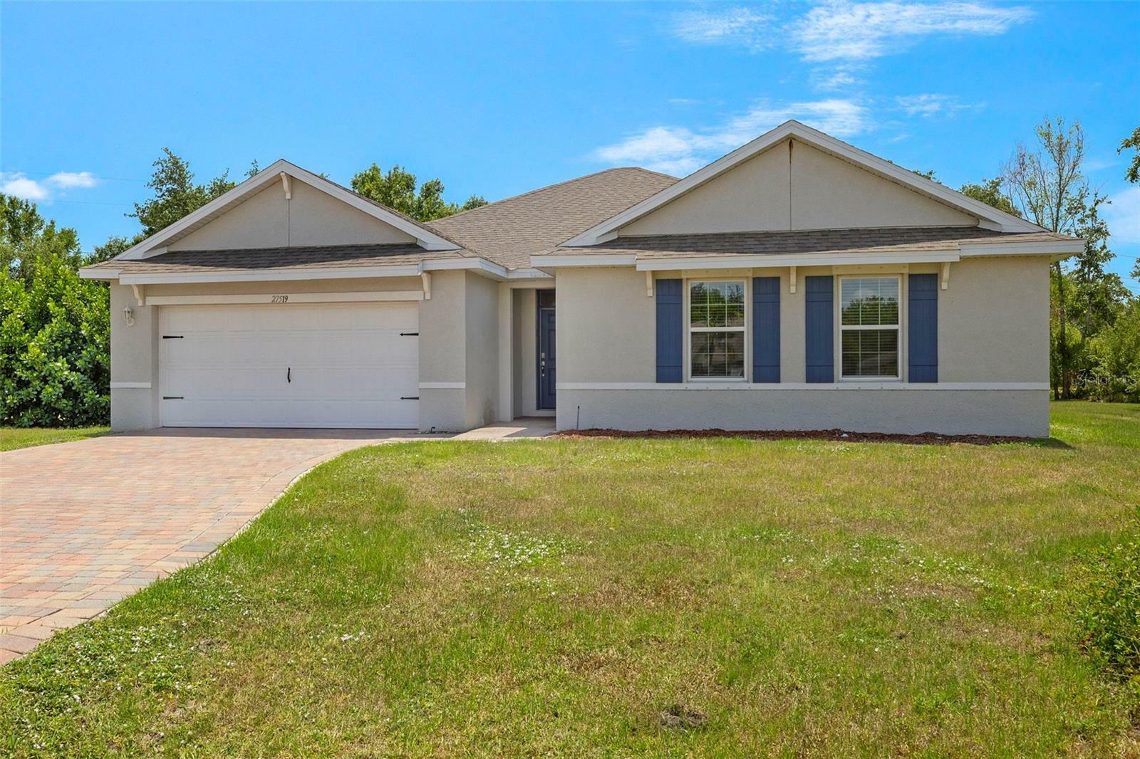 Property Photo:  27519 Pasto Drive  FL 33983 
