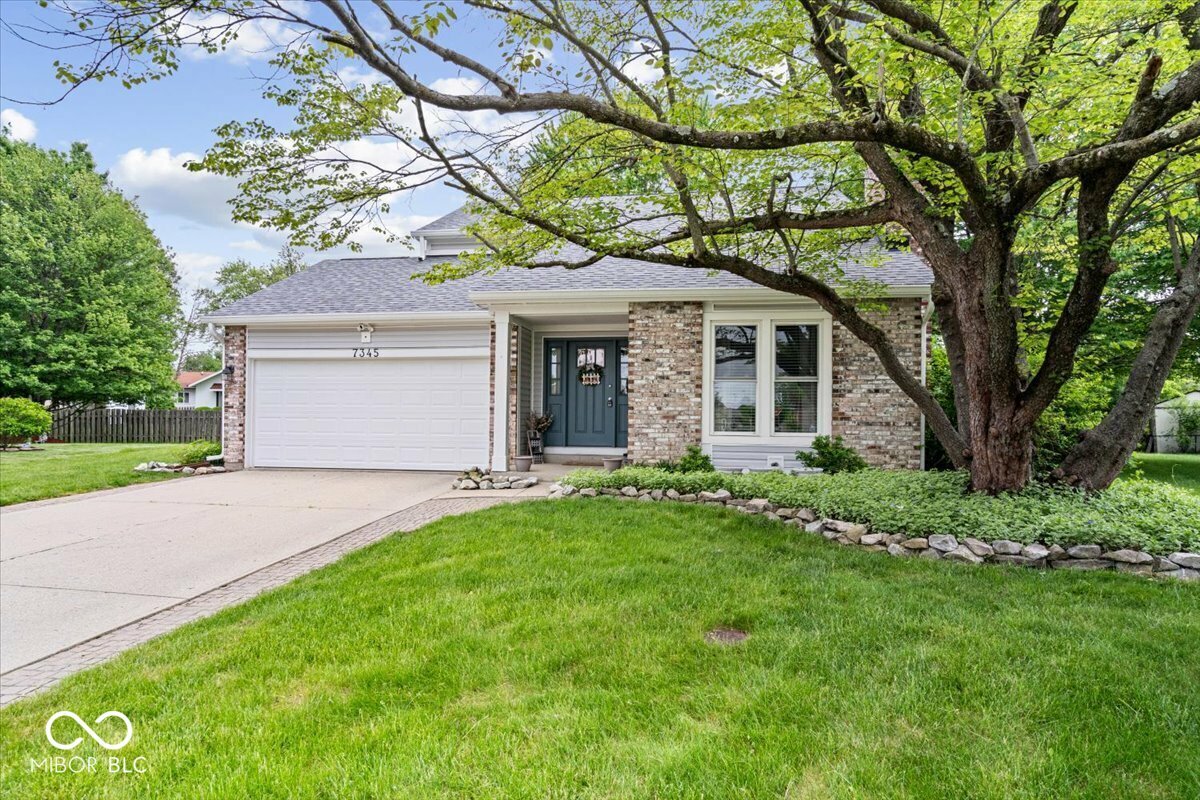 Property Photo: 7345 Monon Circle IN 46256