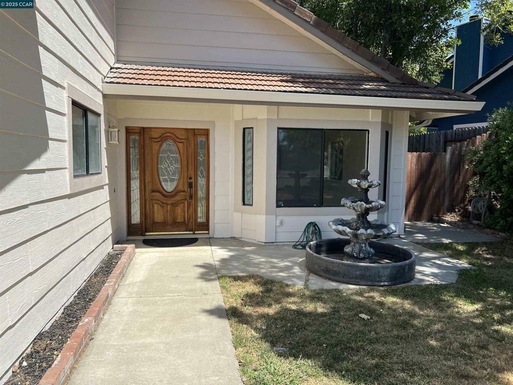 Property Photo:  448 McGrue Circle  CA 94589 