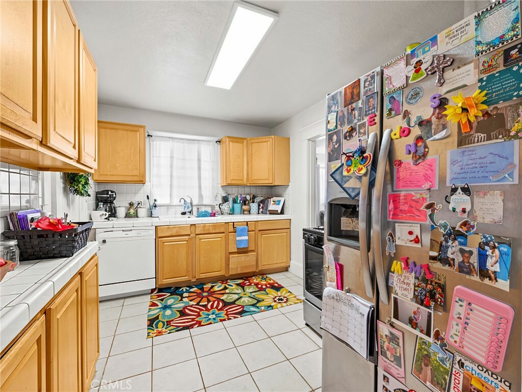 Property Photo:  1736 Gramercy Avenue  CA 90501 